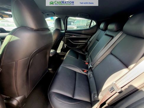 Used 2020 MAZDA MAZDA3 Hatchback image 9