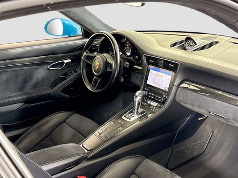Used 2018 Porsche 911 GT3 w/ Sport Chrono Package RWD image 28