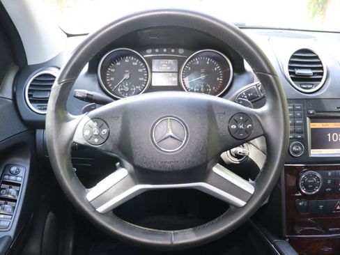 Used 2011 Mercedes-Benz ML 350 2WD image 25