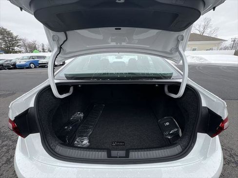 New 2026 Volkswagen Jetta SE FWD image 23