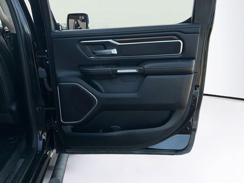 Used 2021 RAM 1500 Laramie AWD/4WD image 31