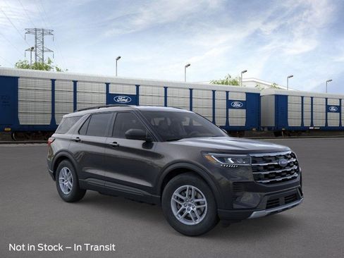 New 2026 Ford Explorer Active image 7