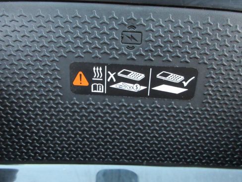 Certified 2025 Chevrolet Equinox RS w/ Convenience Package III AWD/4WD image 33
