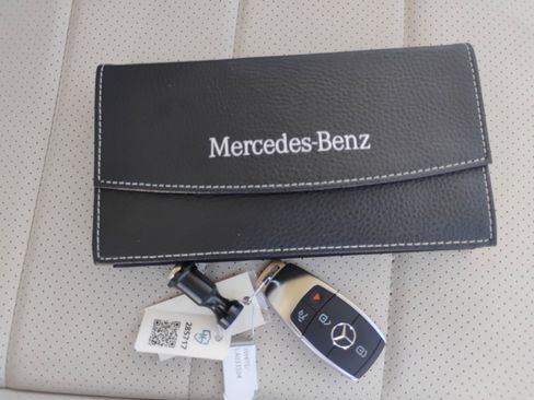 Used 2020 Mercedes-Benz GLE 350 4MATIC image 38