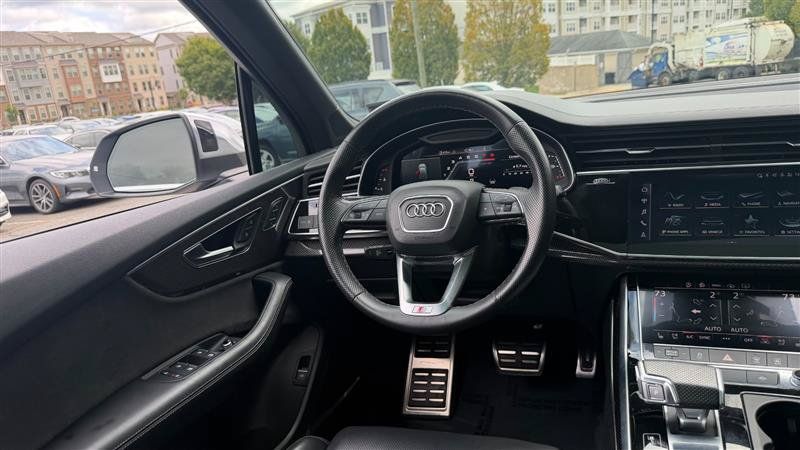 Used 2022 Audi SQ7 Premium Plus w/ SQ7 Executive Package AWD/4WD image 27