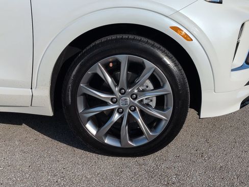 Used 2026 Buick Encore GX Avenir w/ Avenir Technology Package FWD image 11