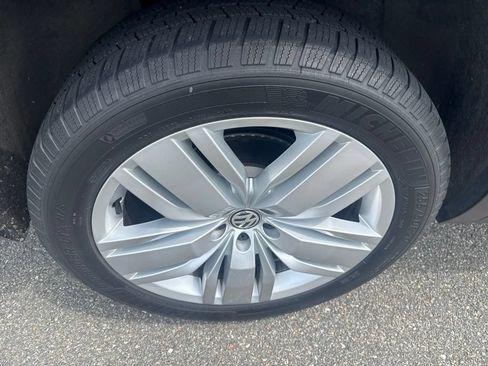 Used 2019 Volkswagen Atlas SEL AWD/4WD image 9