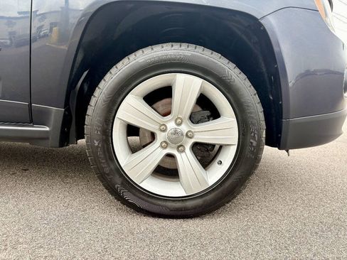 Used 2014 Jeep Compass Latitude AWD/4WD image 37