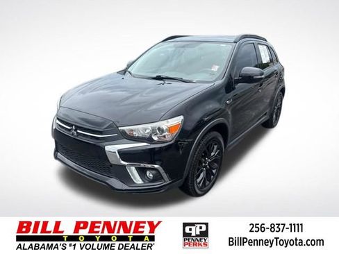 Used 2018 Mitsubishi Outlander Sport ES FWD image 1