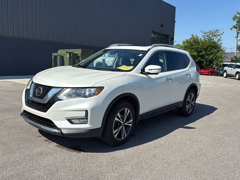 Used 2019 Nissan Rogue SL AWD/4WD image 7
