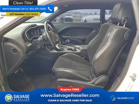 Used 2016 Dodge Challenger R/T Scat Pack w/ Leather Interior Group RWD image 9