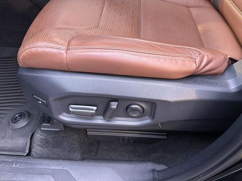 Used 2023 Toyota Tundra 1794 Edition image 27