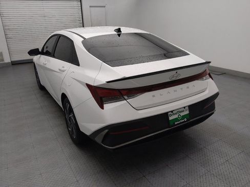 Used 2025 Hyundai Elantra Sport FWD image 5
