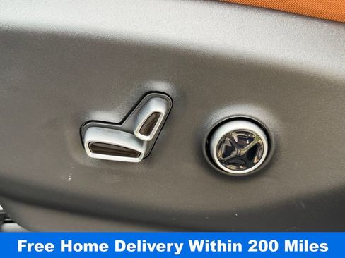 New 2026 Chrysler Pacifica Pinnacle image 16