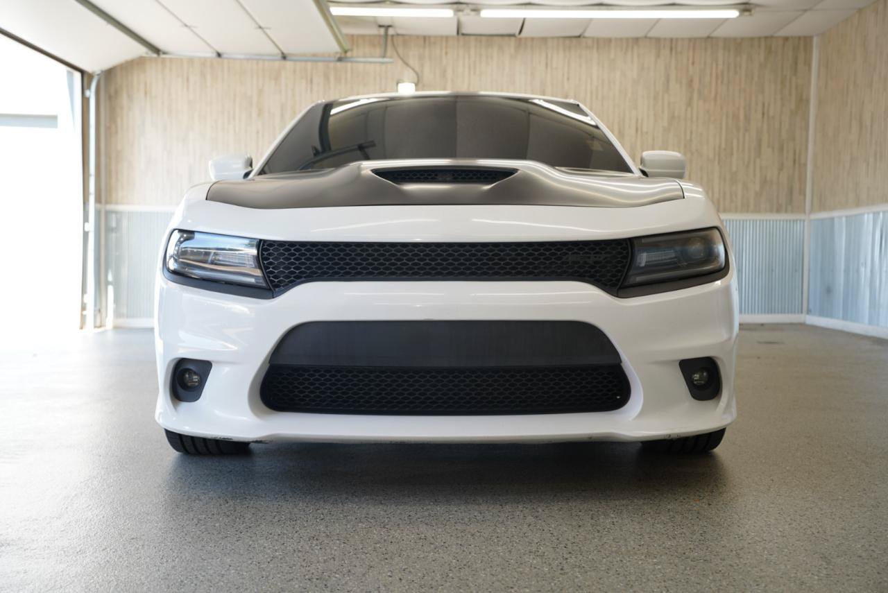 Used 2018 Dodge Charger R/T RWD image 2