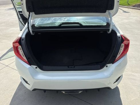 Used 2020 Honda Civic Sport image 32