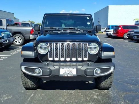 Used 2018 Jeep Wrangler Unlimited Sahara w/ Dual Top Group AWD/4WD image 31