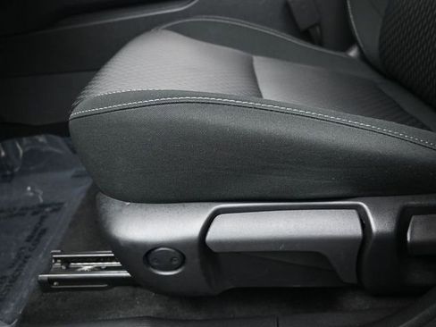 Used 2025 Mitsubishi Outlander ES image 12