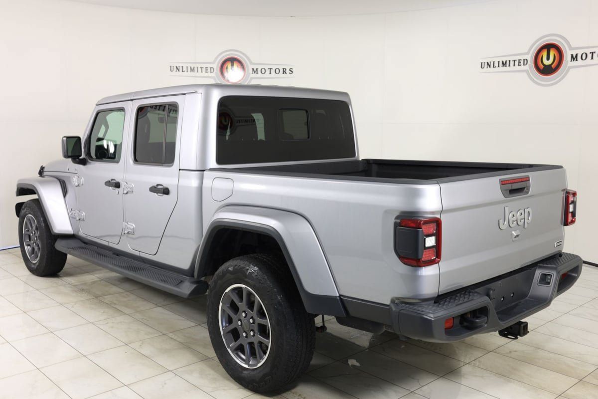 Used 2021 Jeep Gladiator Overland AWD/4WD image 4