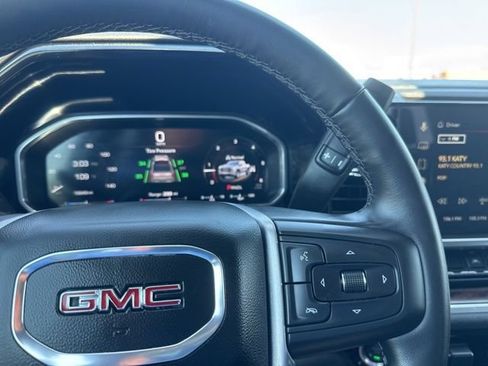 Used 2026 GMC Sierra 1500 SLT AWD/4WD image 17