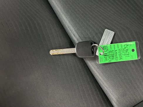 Used 2017 Honda Accord LX image 23