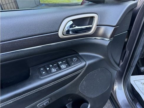 Used 2015 Jeep Grand Cherokee Limited image 14