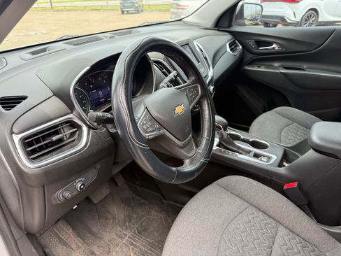 Used 2022 Chevrolet Equinox LT FWD image 10
