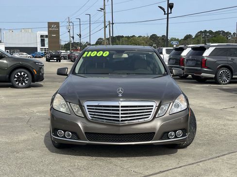 Used 2011 Mercedes-Benz E 350 Luxury image 2
