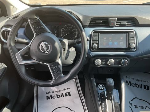 Used 2025 Nissan Versa SV w/ Trunk Package FWD image 9