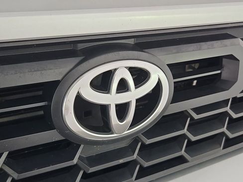 Used 2024 Toyota Tacoma TRD Off-Road AWD/4WD image 35