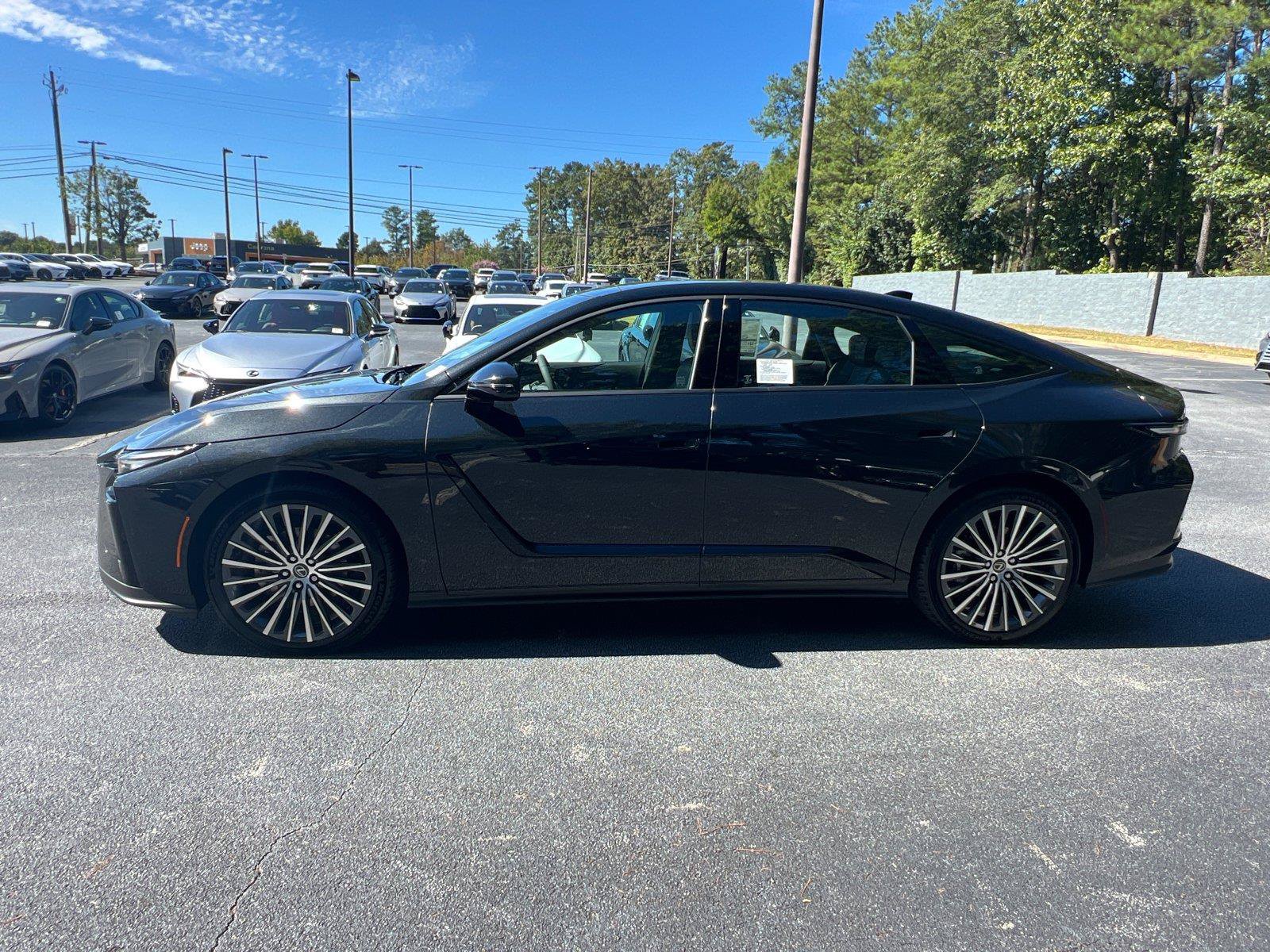 New 2026 Lexus ES 350e w/ Convenience Package FWD image 8
