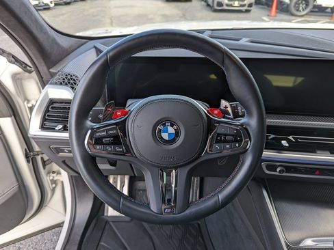 Used 2025 BMW XM AWD/4WD image 17