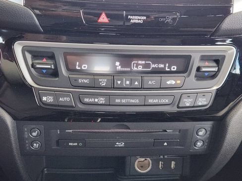 Used 2017 Honda Pilot Elite image 17