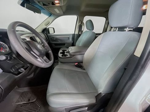 Used 2020 RAM 1500 Classic SLT RWD image 20