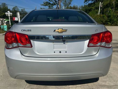 Used 2016 Chevrolet Cruze LT image 8