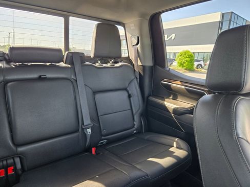 Used 2022 Chevrolet Silverado 1500 LT w/ Safety Package AWD/4WD image 14