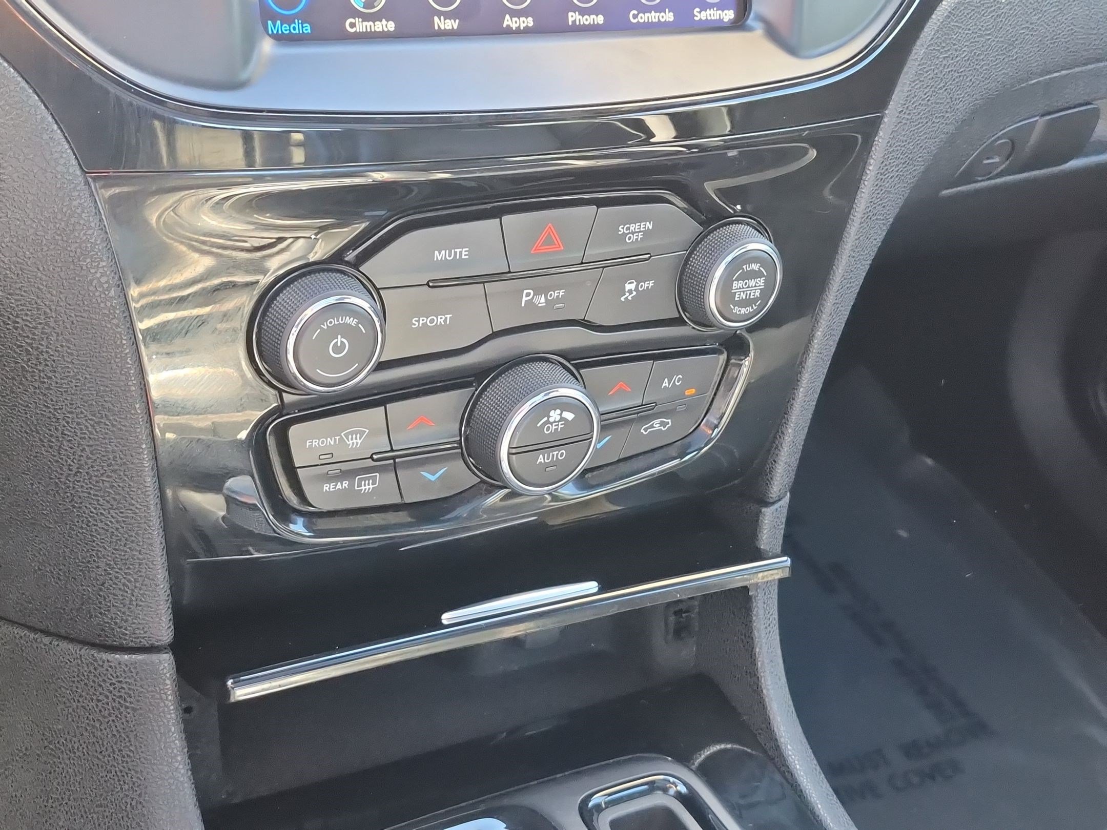 Used 2023 Chrysler 300 S RWD image 26