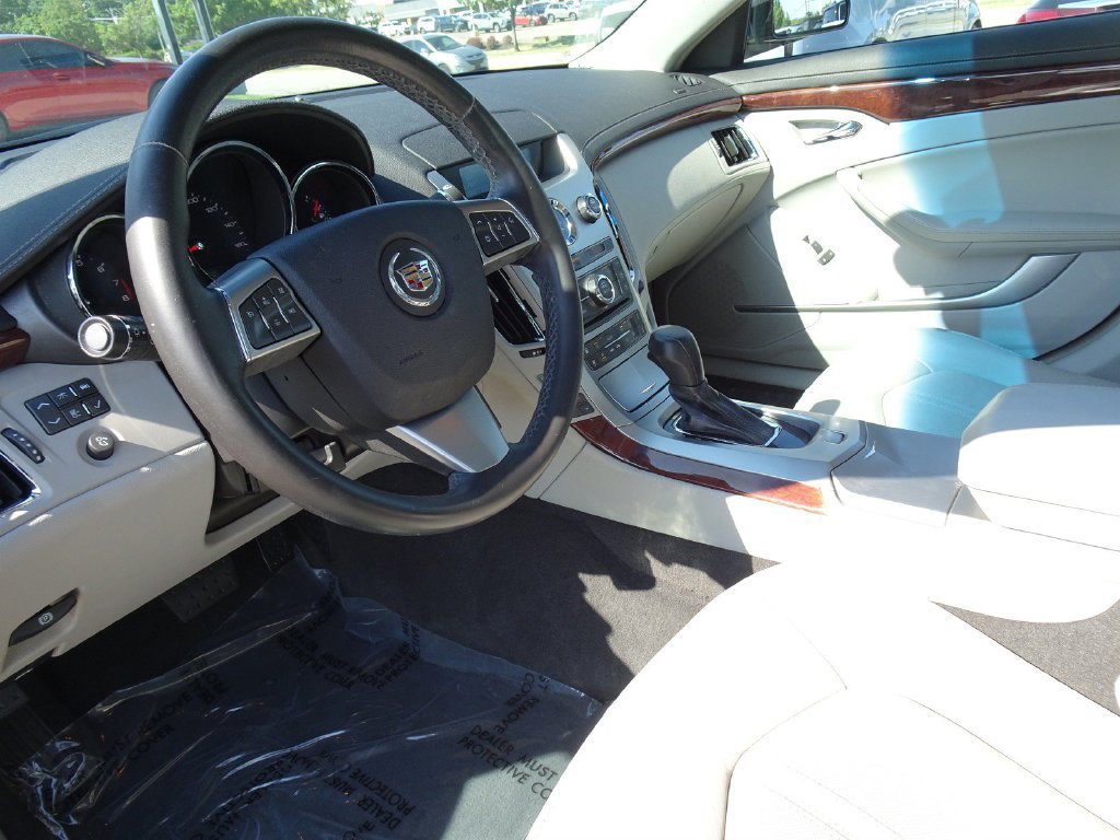 Used 2009 Cadillac CTS 3.6 AWD w/ Wood Trim Package image 11