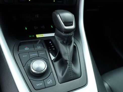 Used 2024 Toyota RAV4 Limited w/ Weather Package image 8