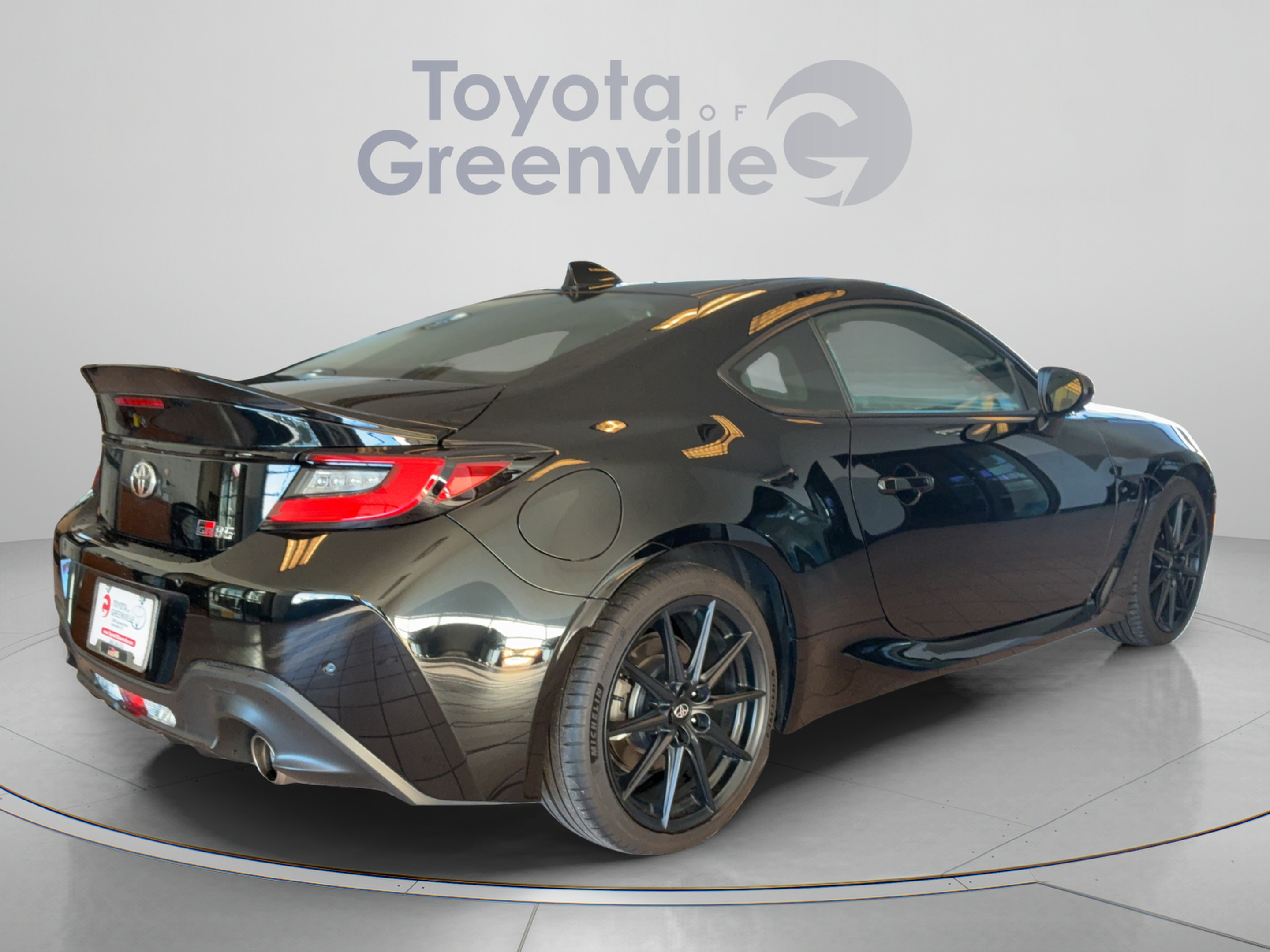Used 2024 Toyota GR86 Premium RWD image 6