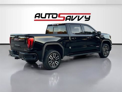 Used 2024 GMC Sierra 1500 AT4 w/ Technology Package image 6