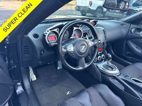 Used 2014 Nissan 370Z Touring RWD image 7