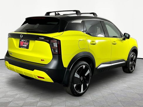 New 2026 Nissan Kicks SR w/ Cold Weather Package FWD image 7