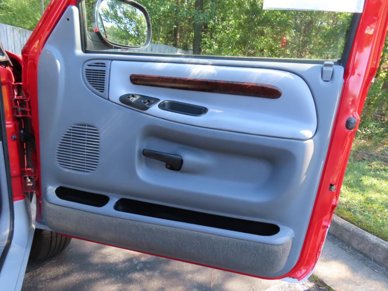 Used 1998 Dodge Ram 1500 Truck 4x4 Regular Cab image 21