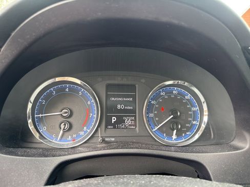 Used 2017 Toyota Corolla LE FWD image 7