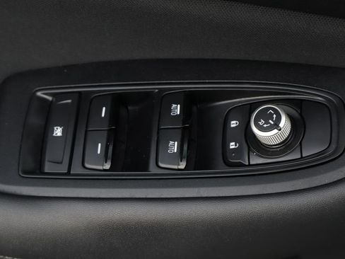Used 2023 Subaru Outback Premium AWD/4WD image 17