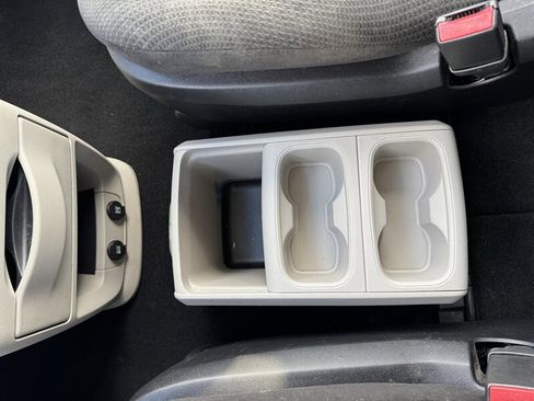 Used 2015 Dodge Grand Caravan SE w/ Quick Order Package 29E SE image 16