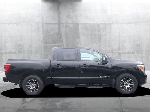 Used 2024 Nissan Titan SV w/ SV Convenience Package AWD/4WD image 5