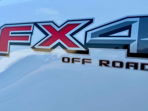Used 2024 Ford Maverick Lariat w/ FX4 Off-Road Package AWD/4WD image 23