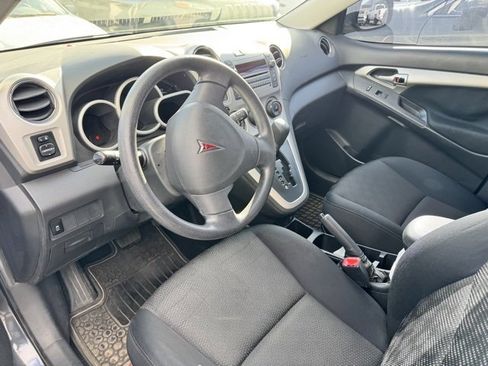 Used 2009 Pontiac Vibe w/ Preferred Package image 3